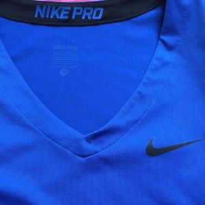 Nike Pro in Blue
